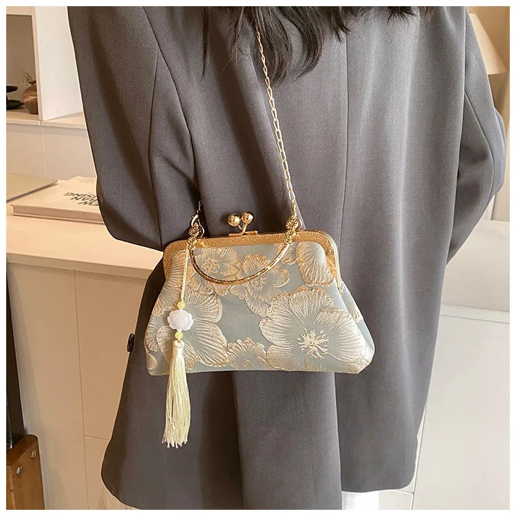 Chinese Style Embroidered Shoulder Bag | Elegant Handbag & Retro Small Square Bag (Wedding Party Luxury Designer Women's Evening Clutch)