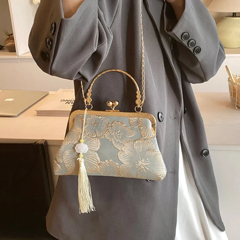 Chinese Style Embroidered Shoulder Bag | Elegant Handbag & Retro Small Square Bag (Wedding Party Luxury Designer Women's Evening Clutch)