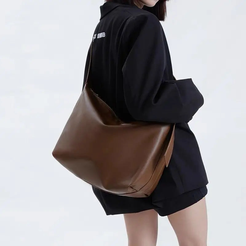 Vintage Big Capacity Shoulder Bag | Soft Leather Crossbody & Armpit Satchel Bag (Casual Portable Handbag Purse - Bolsa)
