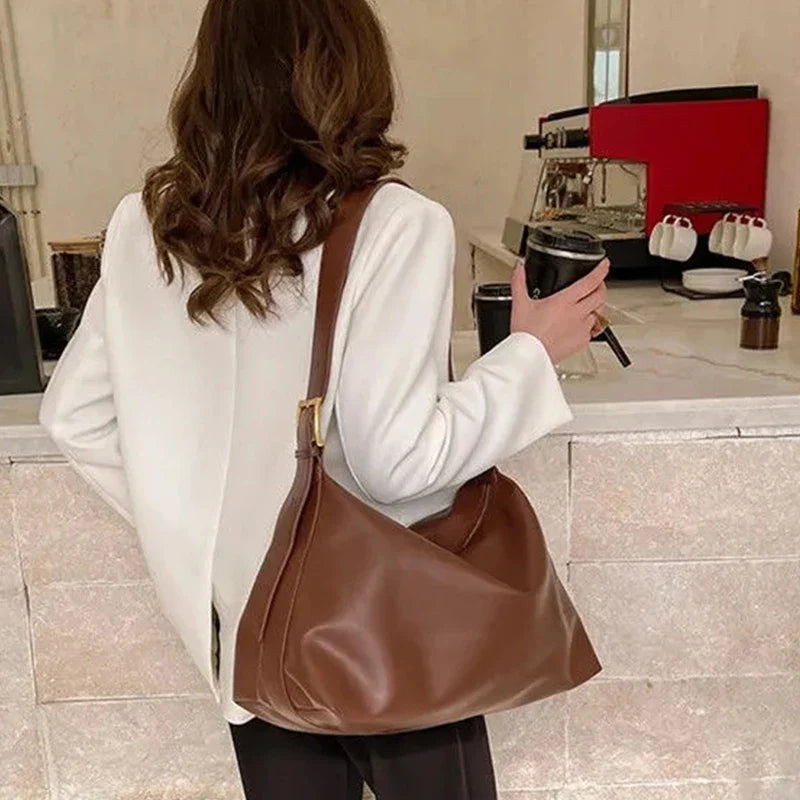Vintage Big Capacity Shoulder Bag | Soft Leather Crossbody & Armpit Satchel Bag (Casual Portable Handbag Purse - Bolsa)