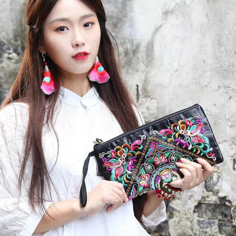 Luxury Design Flowers Clutches Pouch | Fashion Women's Wallet Wrist Handbag & Lady Vintage Envelope Phone Purse (Card Holders Pocket)
