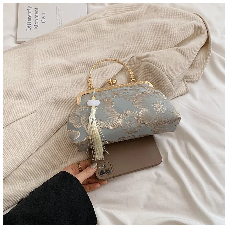 Chinese Style Embroidered Shoulder Bag | Elegant Handbag & Retro Small Square Bag (Wedding Party Luxury Designer Women's Evening Clutch)