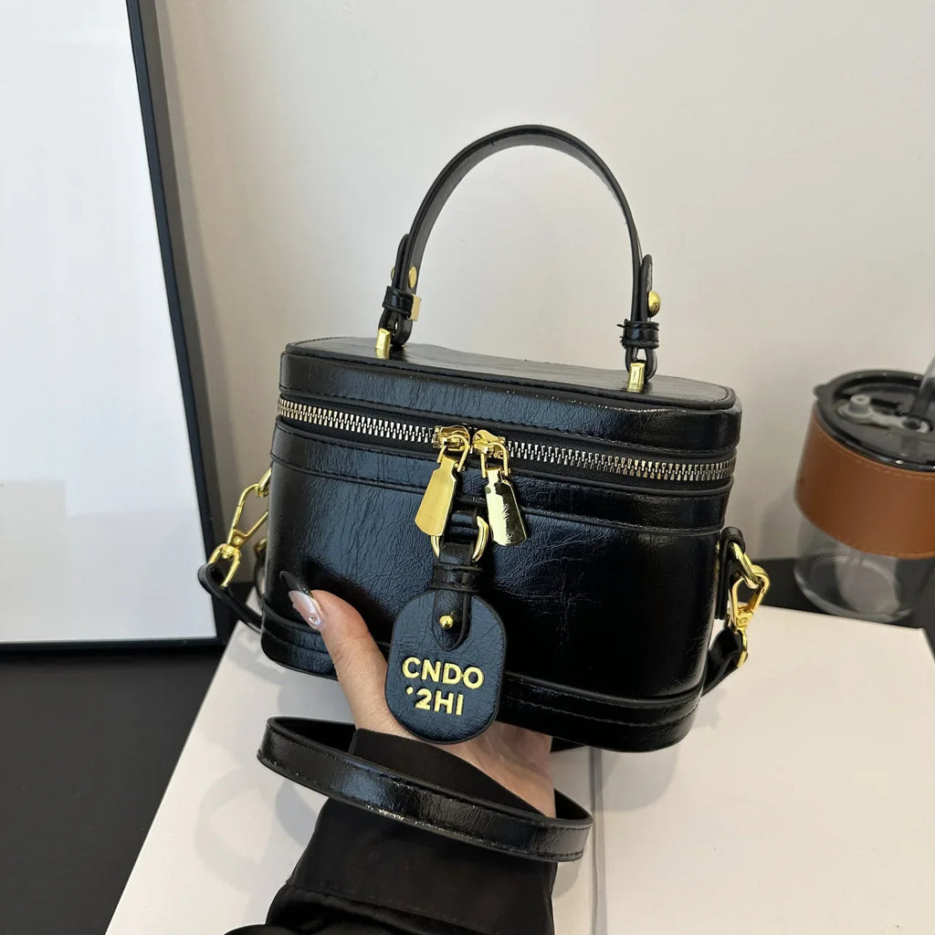 New Retro Versatile Shoulder Bag | High-End Casual Oblique Span Women's Hand Bucket Bag (Fashionable Crossbody)