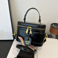 New Retro Versatile Shoulder Bag | High-End Casual Oblique Span Women's Hand Bucket Bag (Fashionable Crossbody)