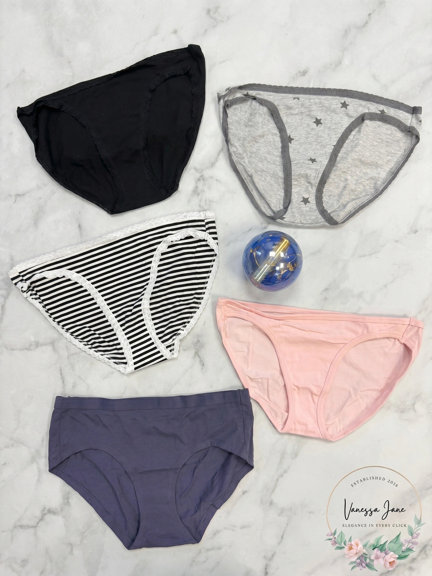 Jenni Womens Assorted Bikini Underwear 5-Pack + Bonus Gift