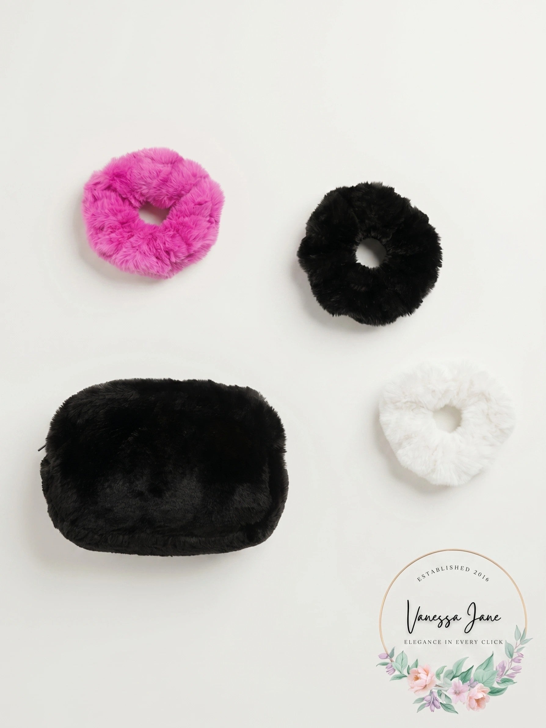 Apparis Francesca Bundle Set Faux fur Set of 3 scrunchies and Bag
