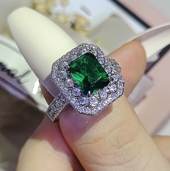 Elegant Luxury Ring for Women