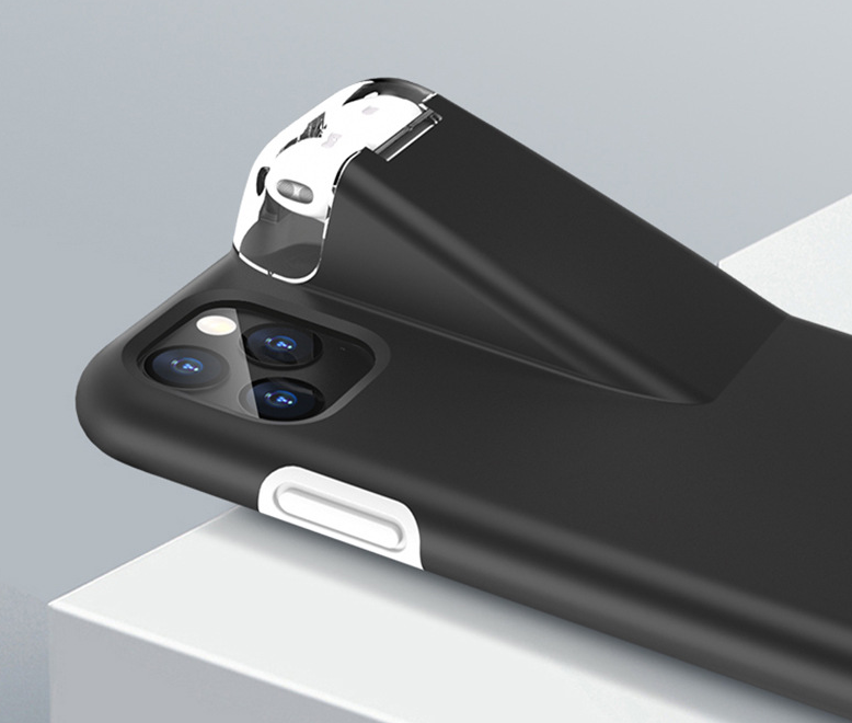 Phone Case with TWS Wireless Earbuds Charging Dock