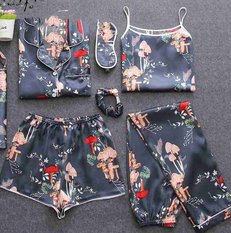 Women's Pajamas and Loungewear Set