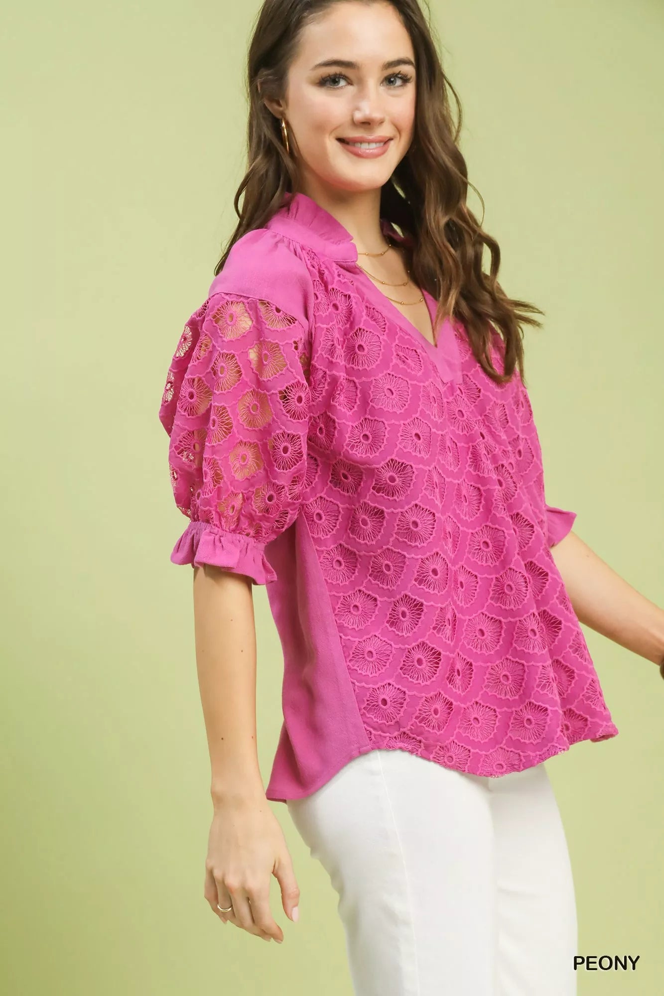 Umgee Linen V-Neck Lace Puff Sleeve Top