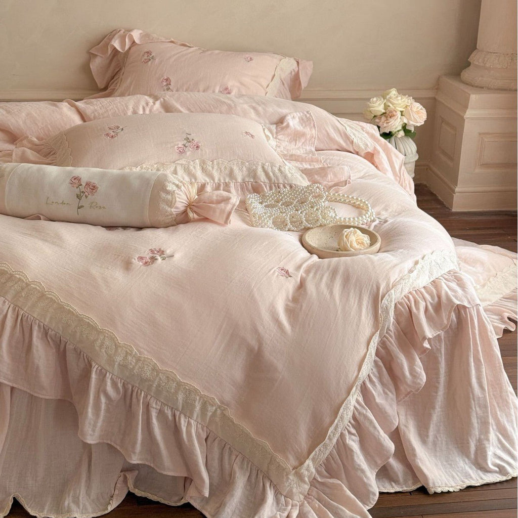 Beatrice Rose Lace Ruffle Bedding Set / Pink
