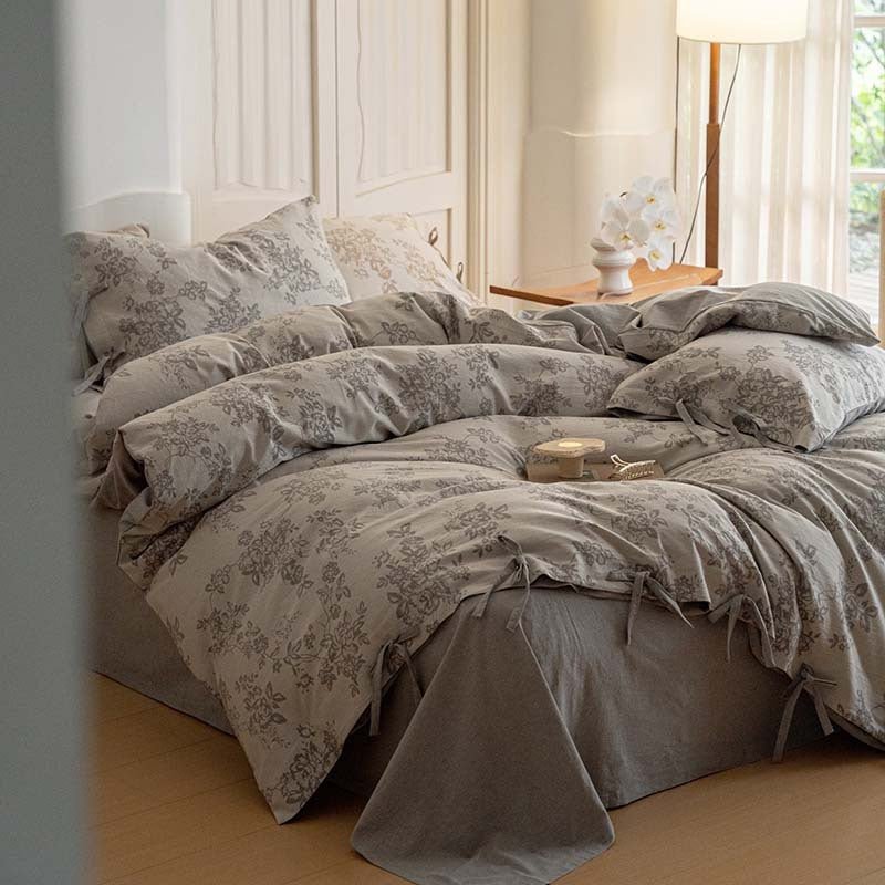 Bonnie Ribbon Bow Tie Floral Bedding Set / Brown