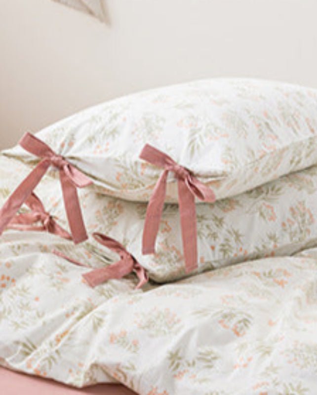 Celia Cottage Ribbon Bow Tie Floral Bedding Set / Rust Pink