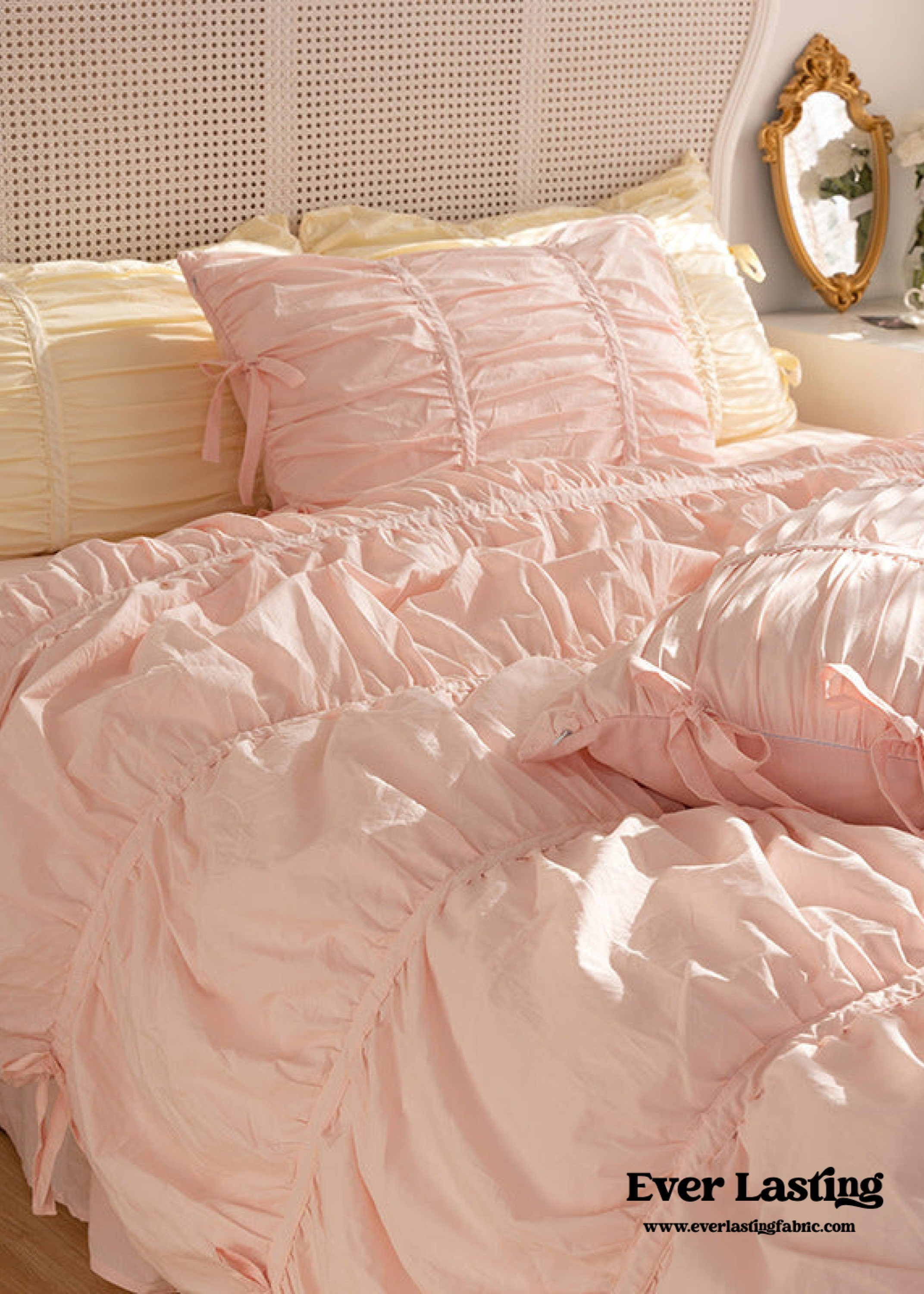 Coquette Ruffle Bedding Set with Ties / White