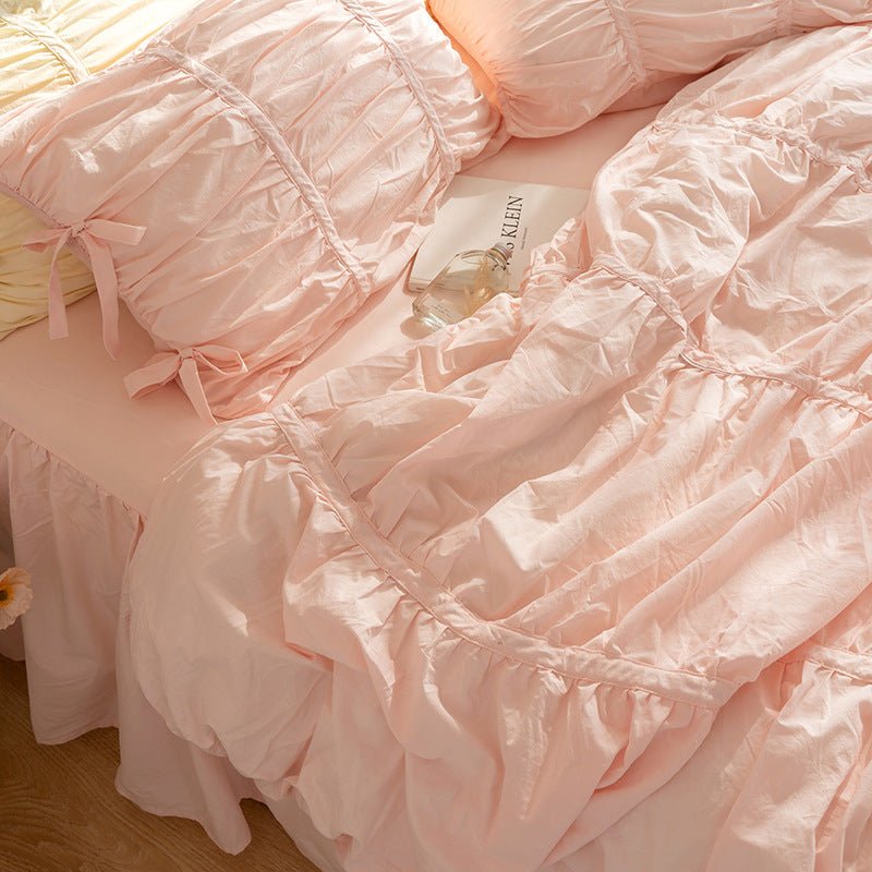 Coquette Ruffle Bedding Set with Ties / Pink