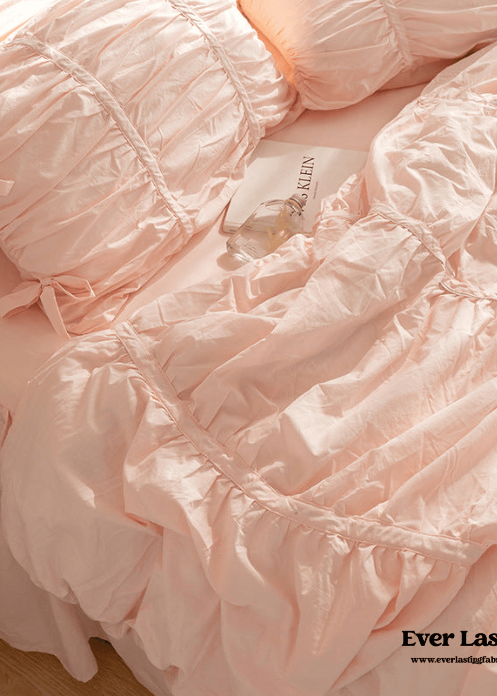 Coquette Ruffle Bedding Set with Ties / Pink