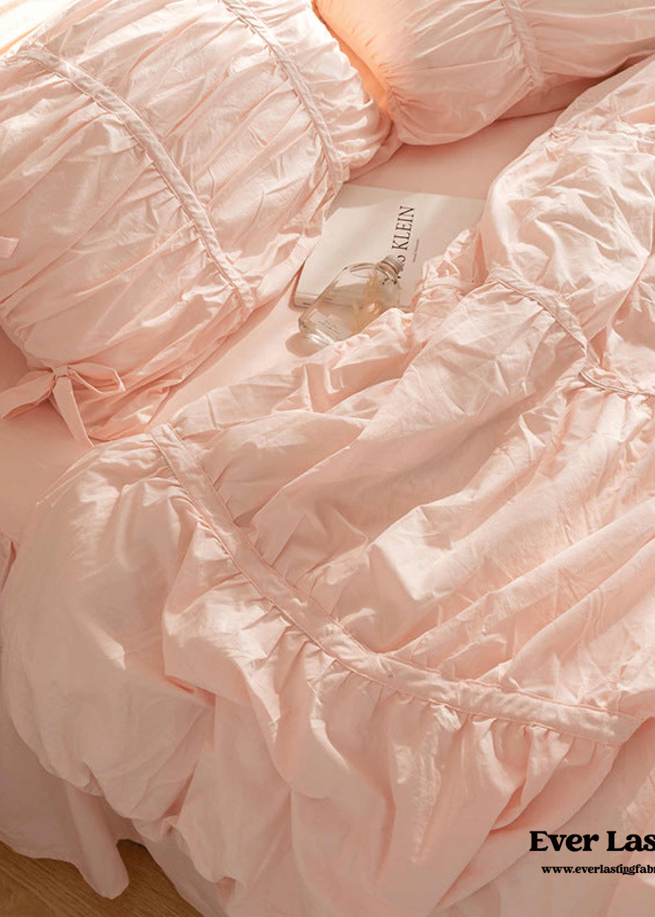 Coquette Ruffle Bedding Set with Ties / Pink