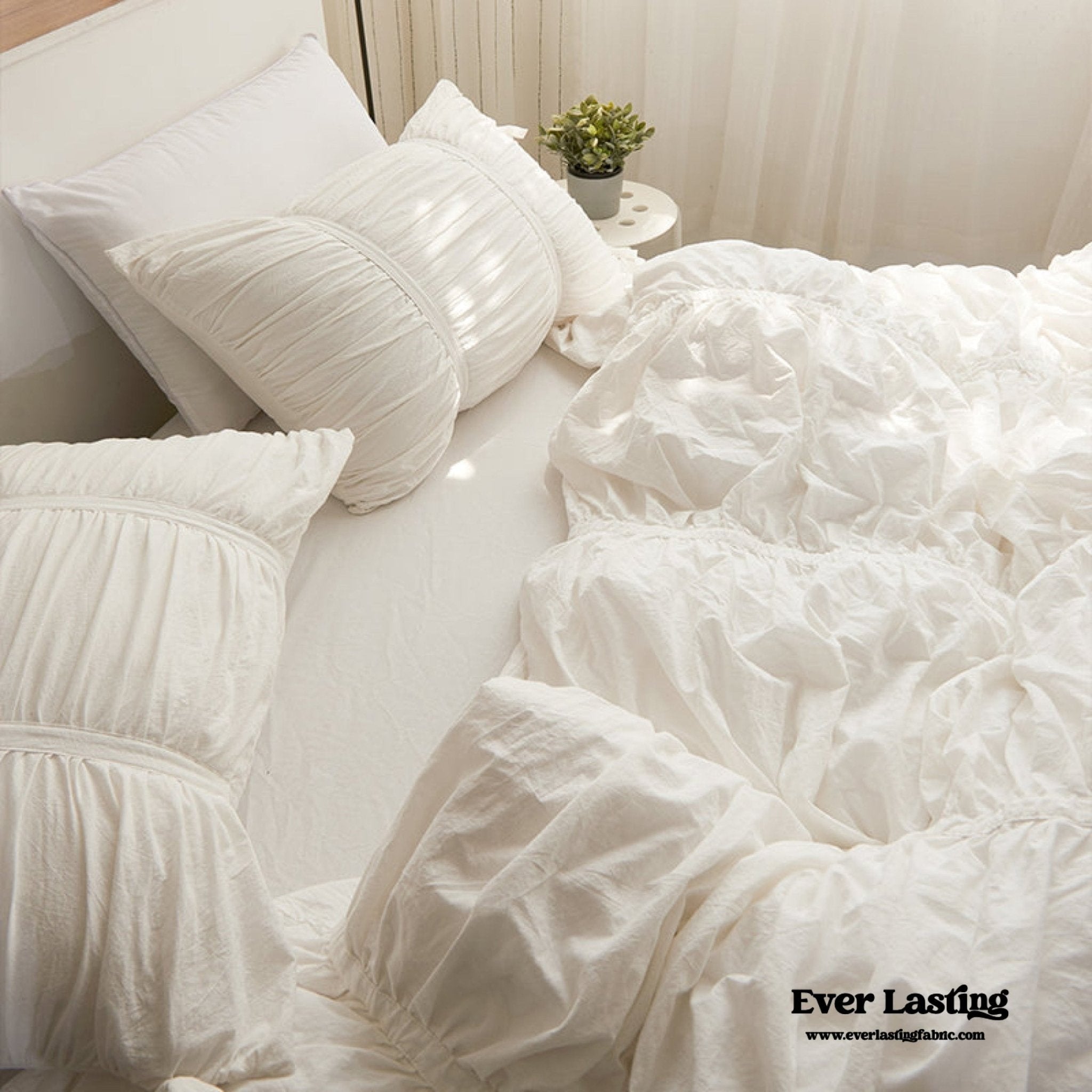 Coquette Ruffle Ribbon Ties Duvet Cover / White