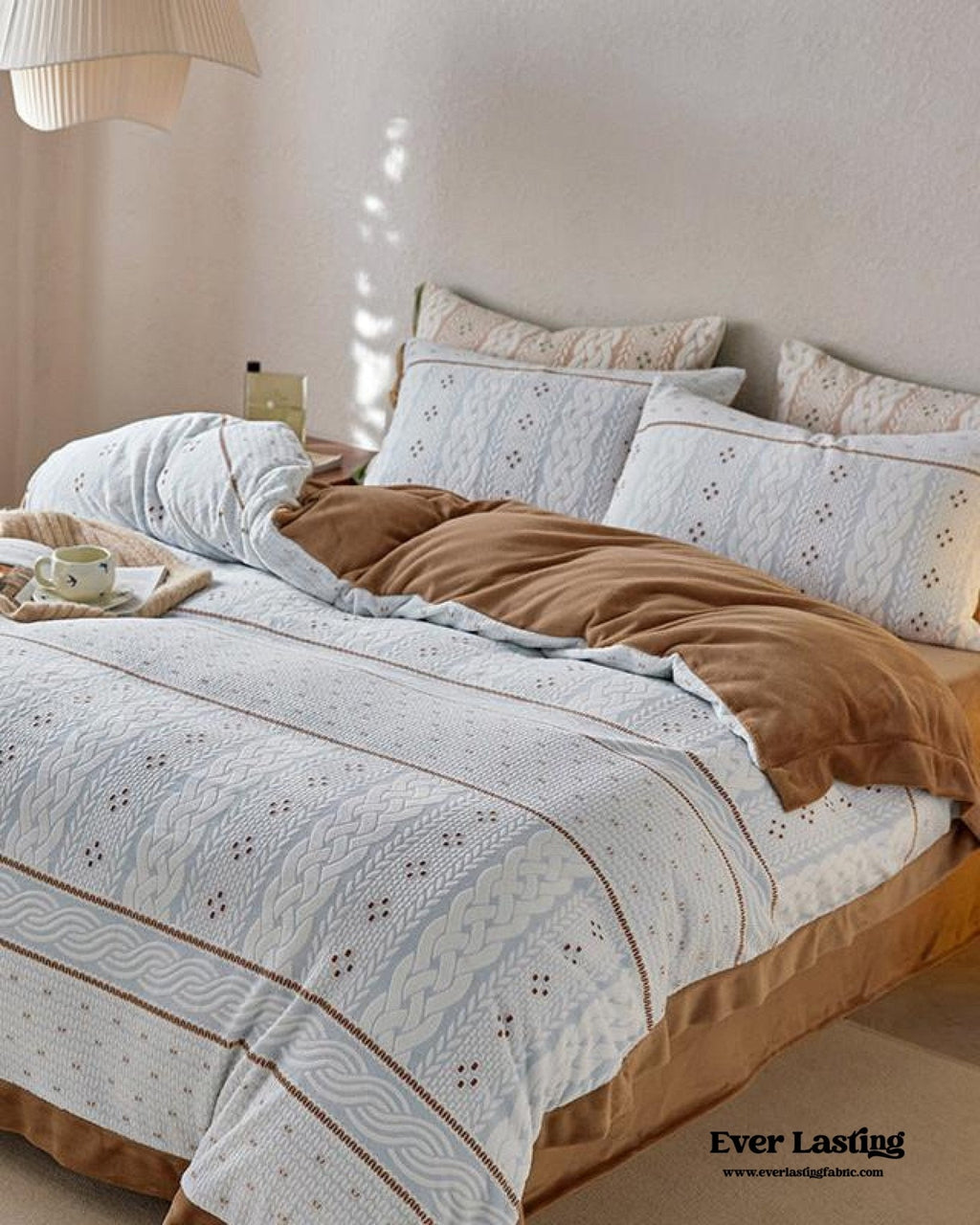 Cottage Braided Button Velvet Bedding Set / Cream
