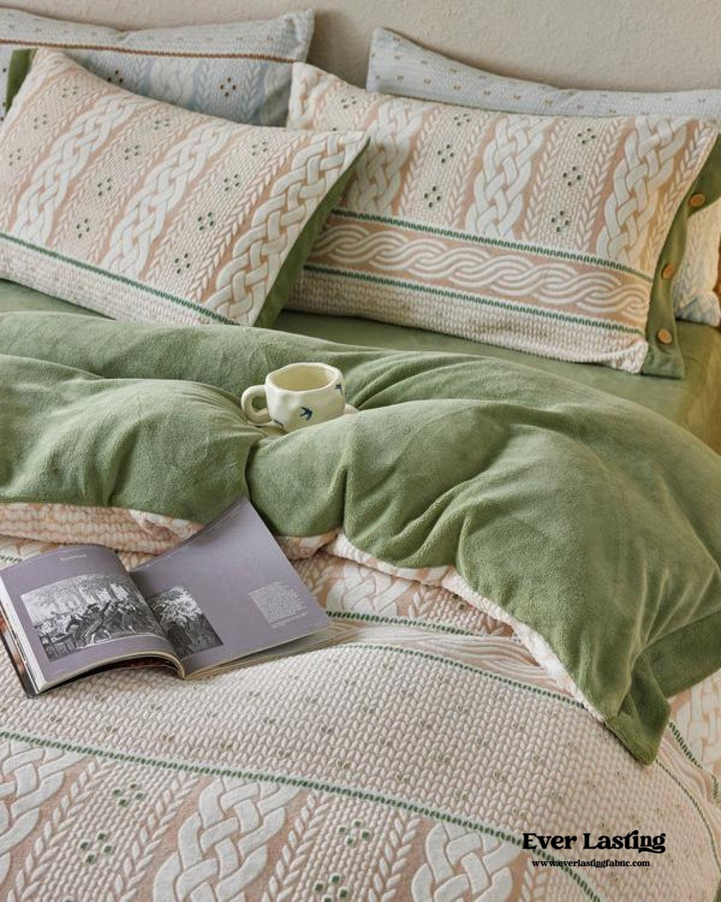 Cottage Braided Button Velvet Bedding Set / Cream