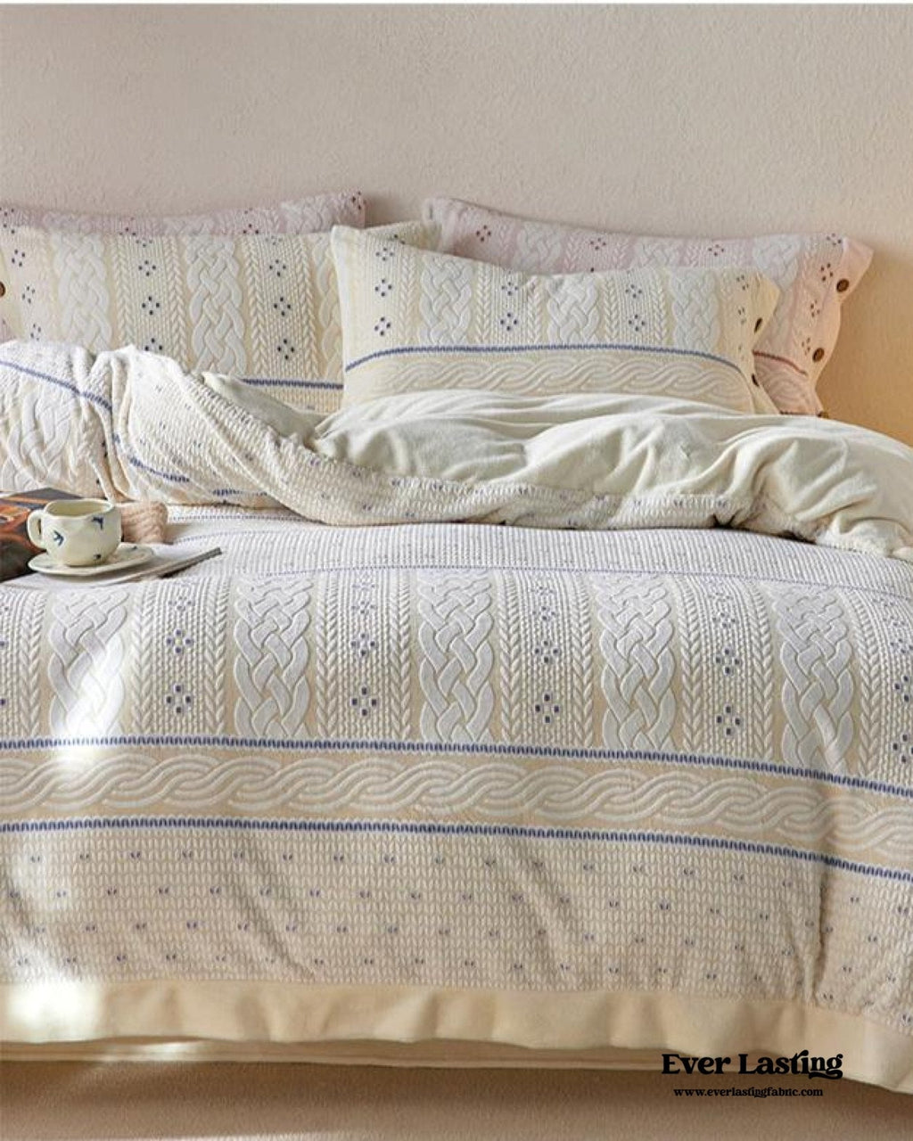 Cottage Braided Button Velvet Bedding Set / Cream