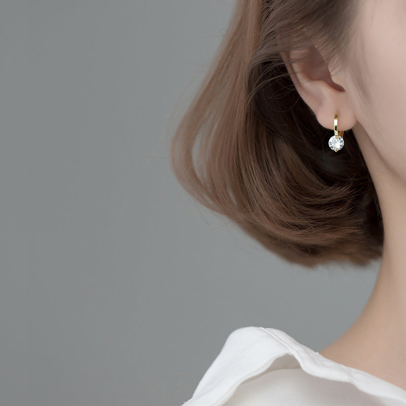 Minimalist Women's Earrings for Daily Wear and Dating