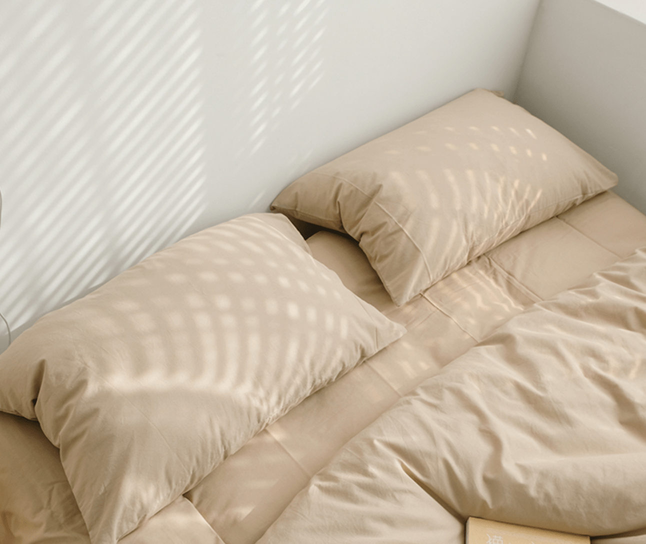 Earth Tone Bedding Set / Dark Blue