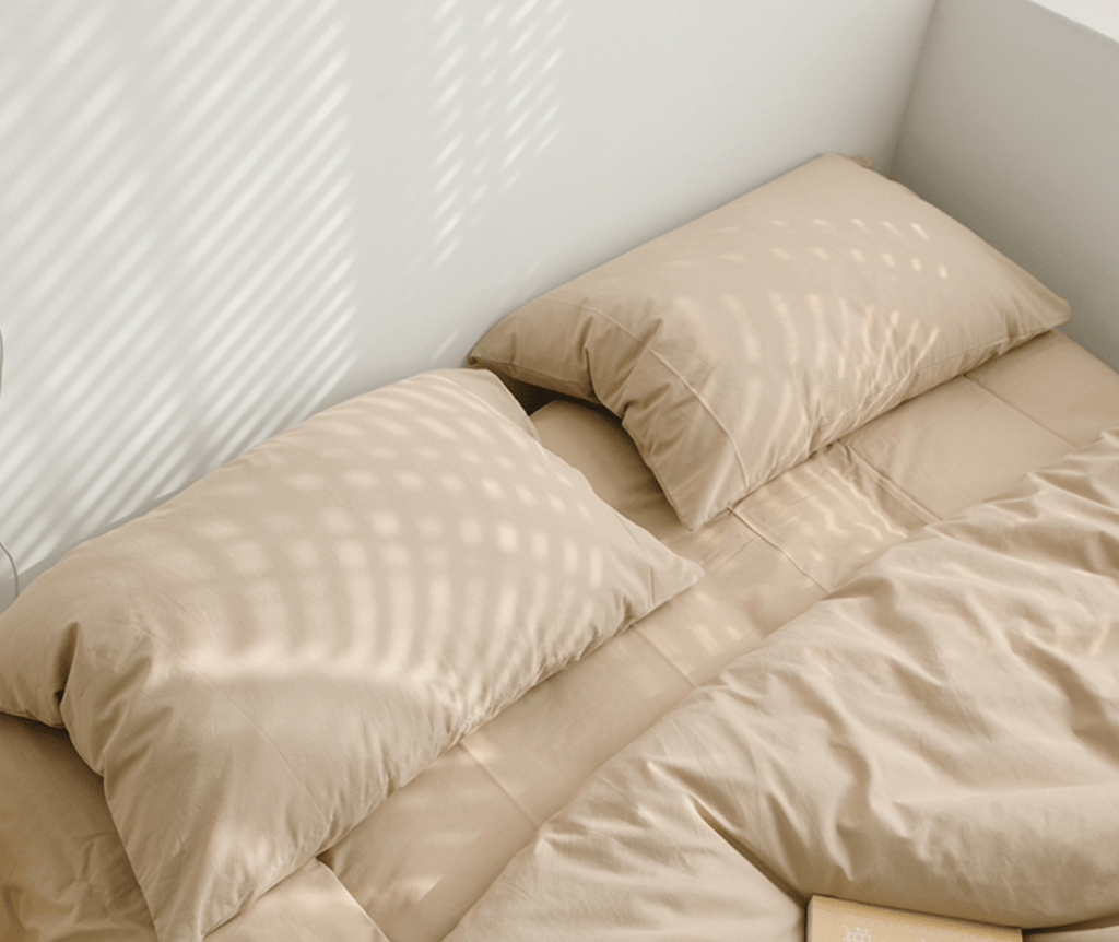 Earth Tone Bedding Set / Moss Green