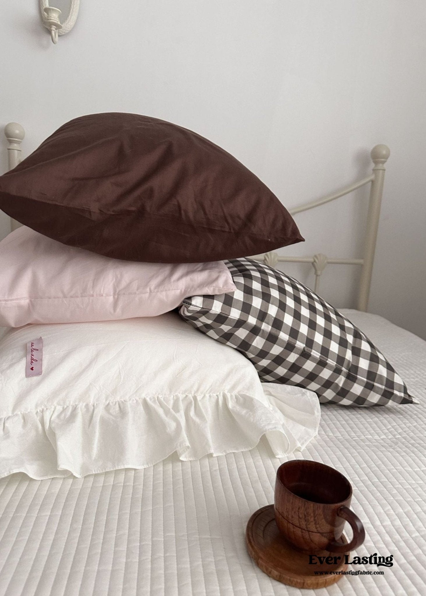 Ella Pure Cotton Pillowcases / Brown
