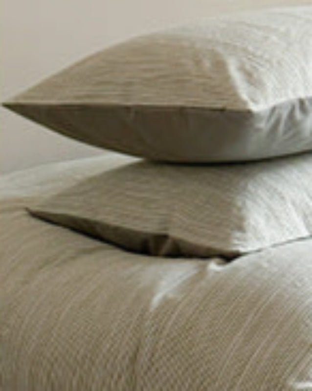 Emma Duo Striped Jacquard Bedding Set / Gray