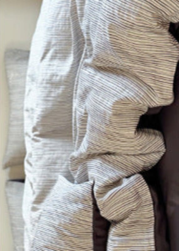 Emma Duo Striped Jacquard Bedding Set / Gray