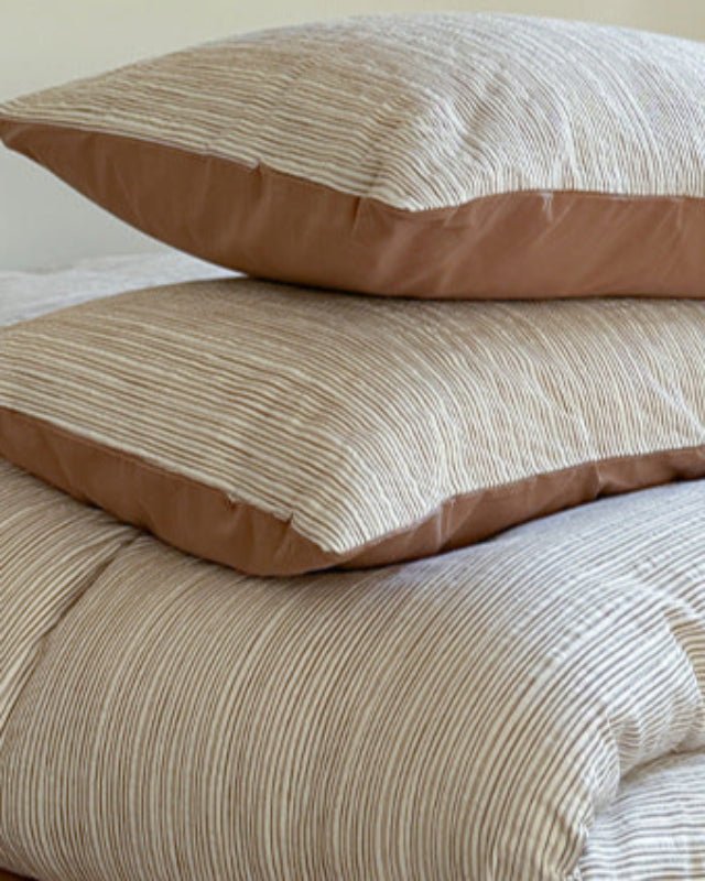 Emma Duo Striped Jacquard Bedding Set / Blue