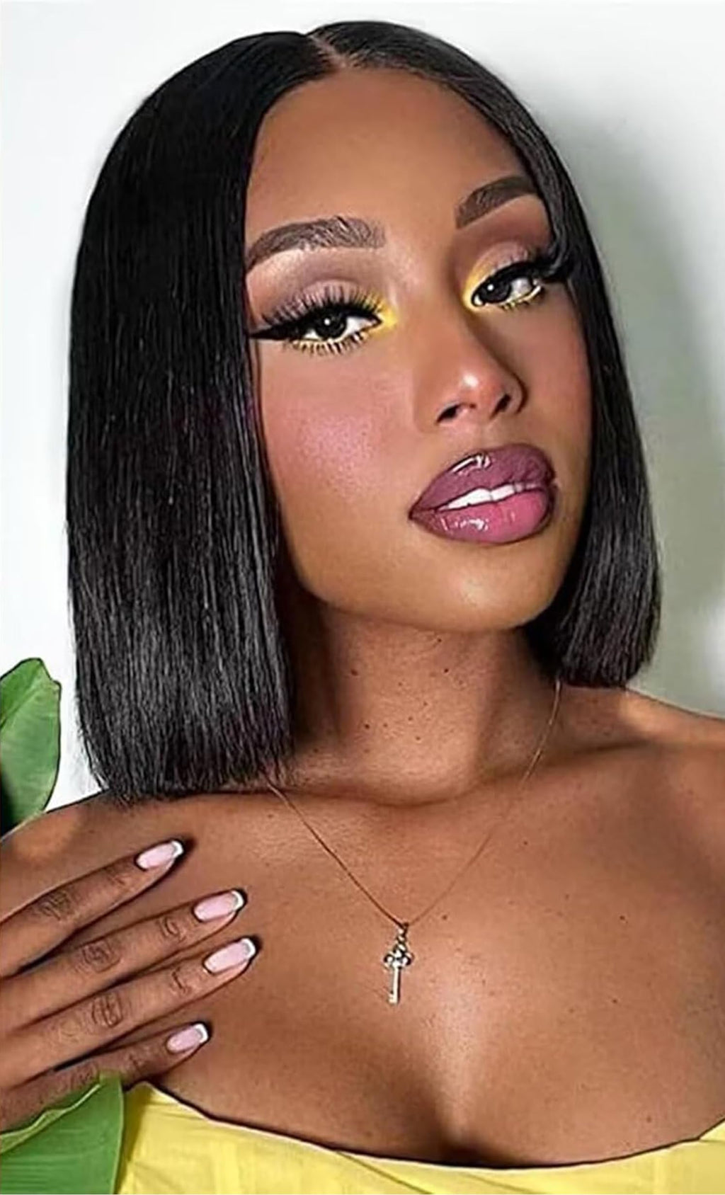 Straight Bob Wig for Women Middle Part Wigs for Black Women Short Black Wig Heat Resistant Synthetic Fiber Lace Front Wig Shoulder Length Wig for White Women Suitable for Wedding 14inch(260g)