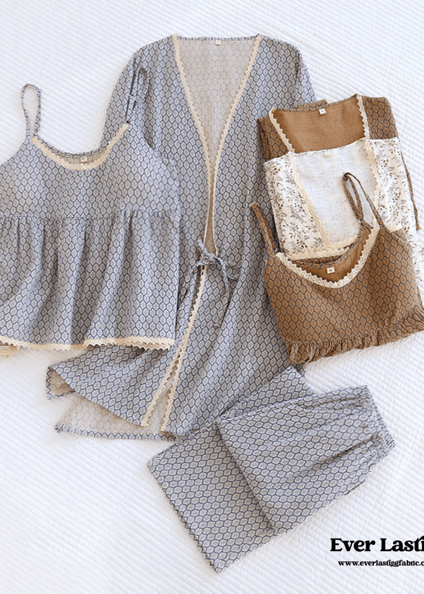 Floral V Tank and Long Pants with Cardigan Cotton Pajama Set / Blue