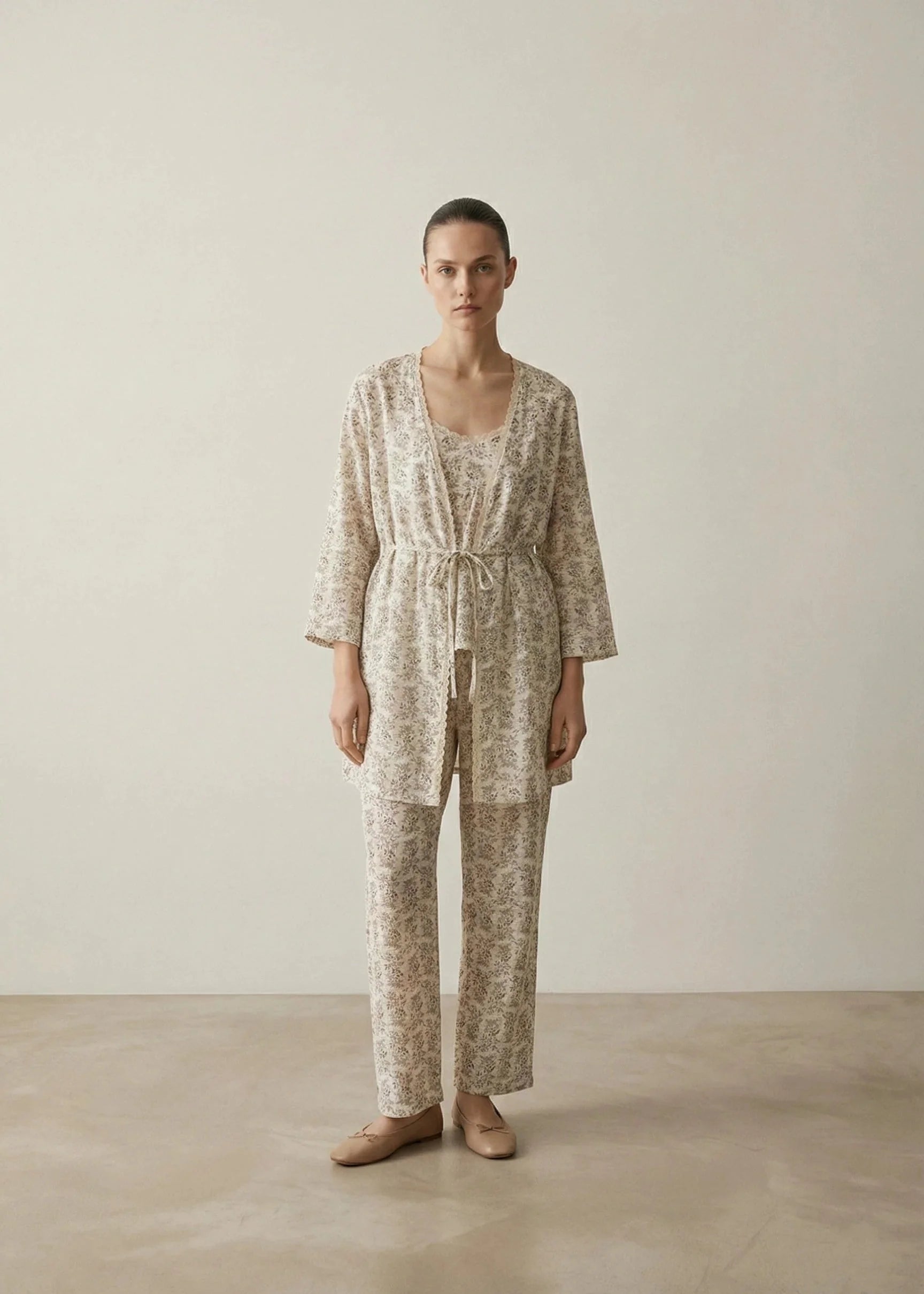 Floral V Tank and Long Pants with Cardigan Cotton Pajama Set / White
