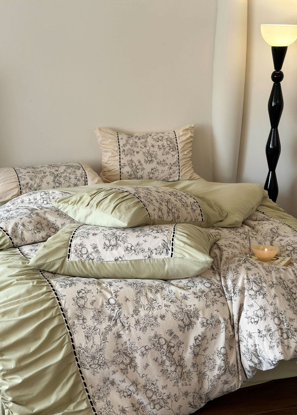 French Black Lace Bedding Set / Cream