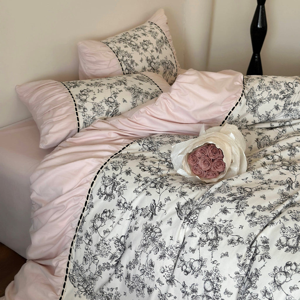 French Black Lace Bedding Set / Pink