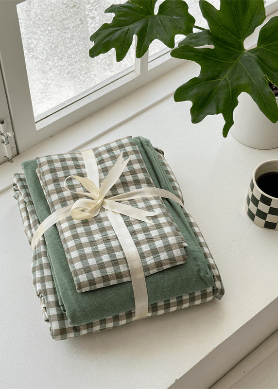 Gingham Bedding Set / Pink