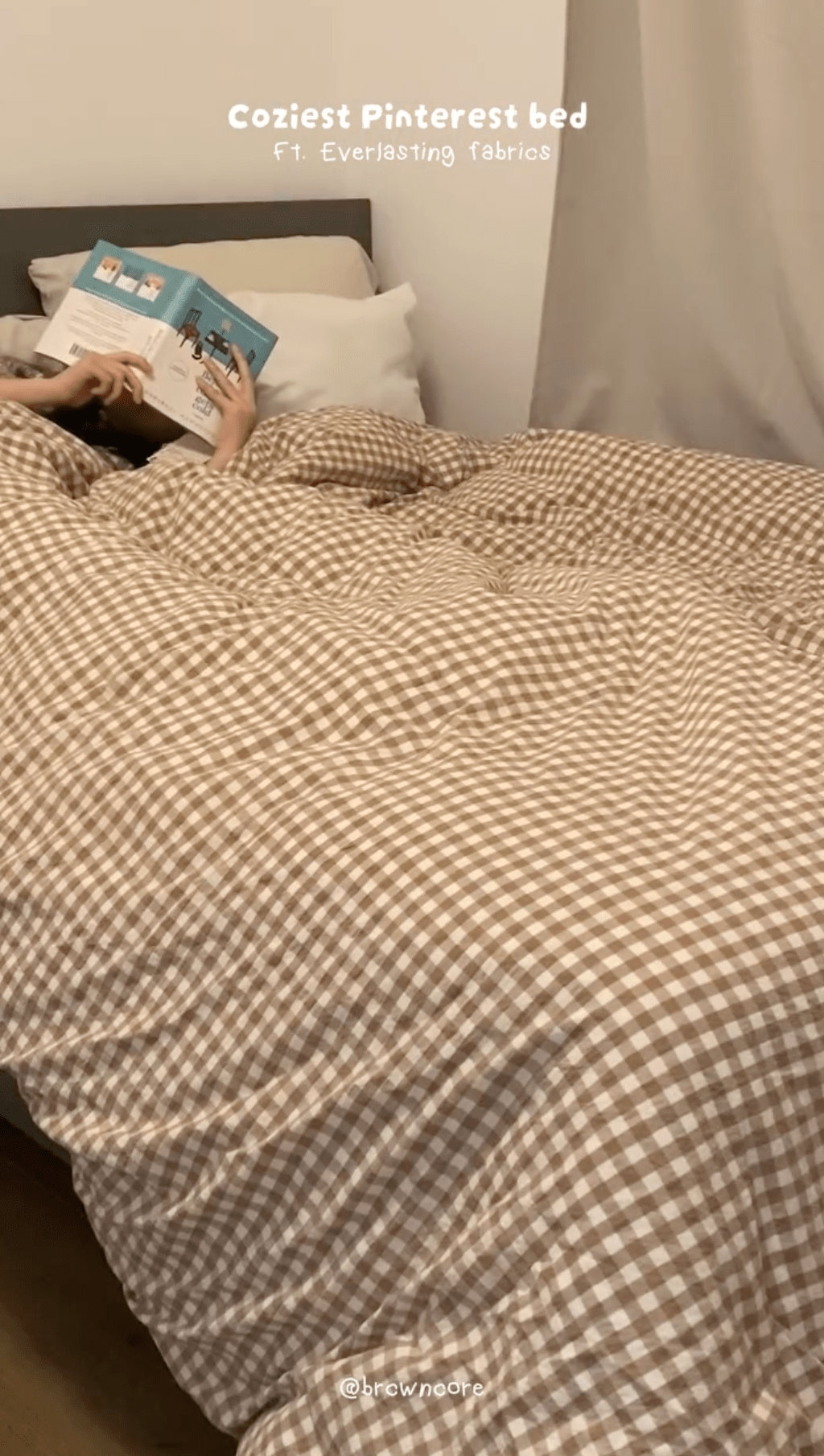Gingham Bedding Set / Red