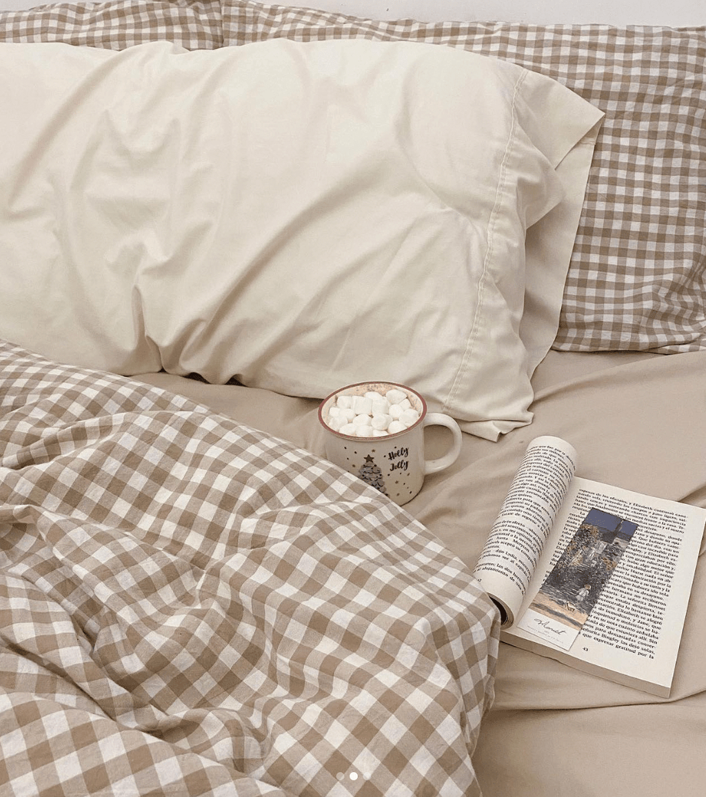 Gingham Bedding Set / Red