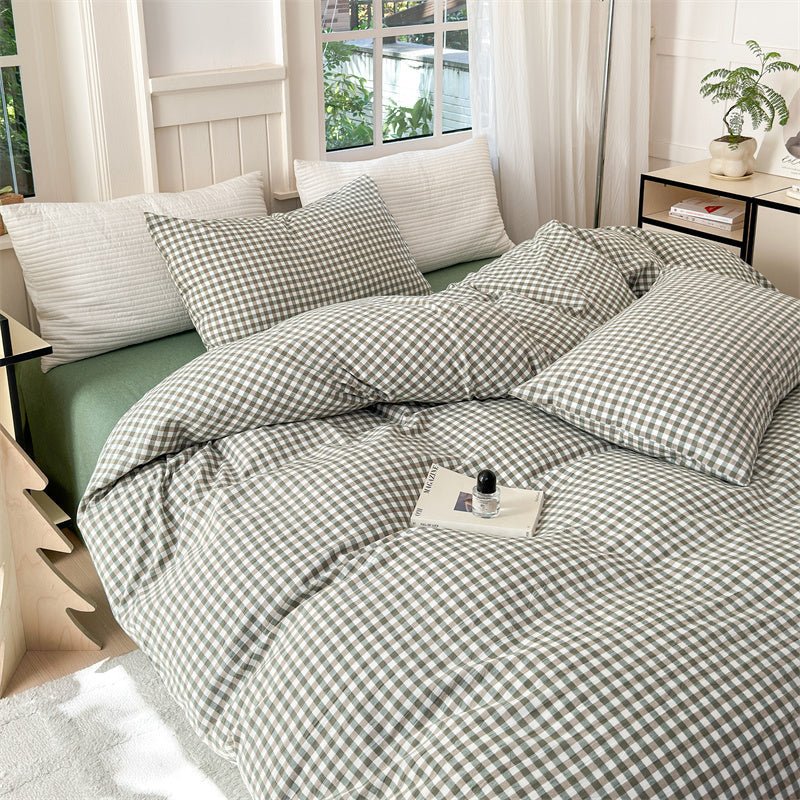 Gingham Bedding Set / Red