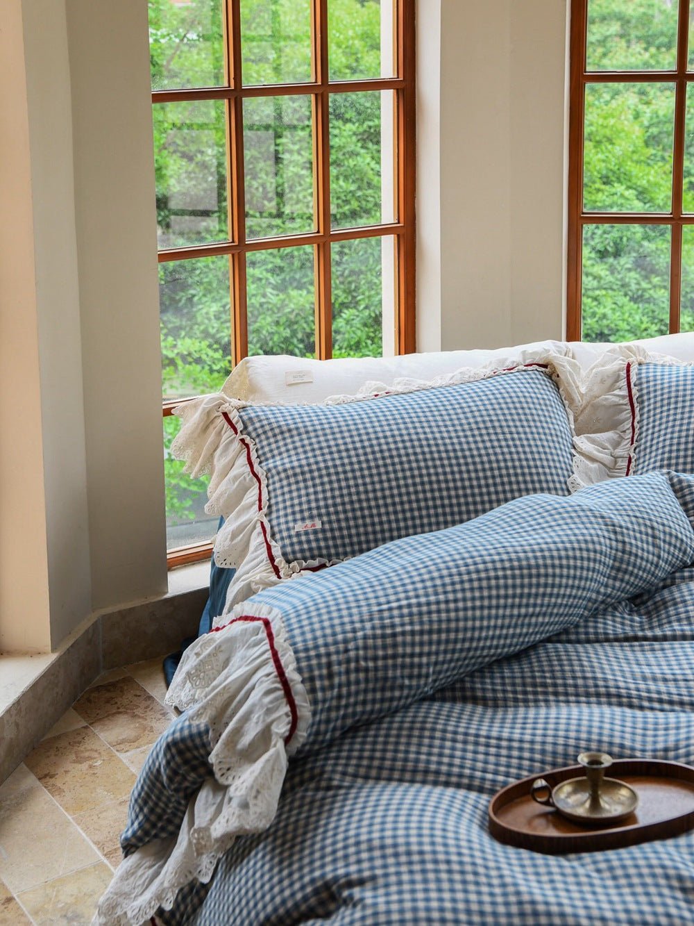 Gingham Floral Ruffle Bedding Set / Blue White