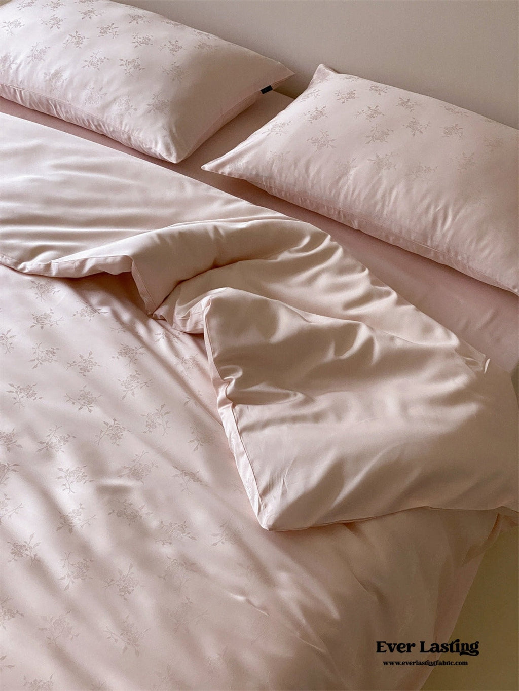 Grace Silky Floral Luxury Bedding Set / Cream