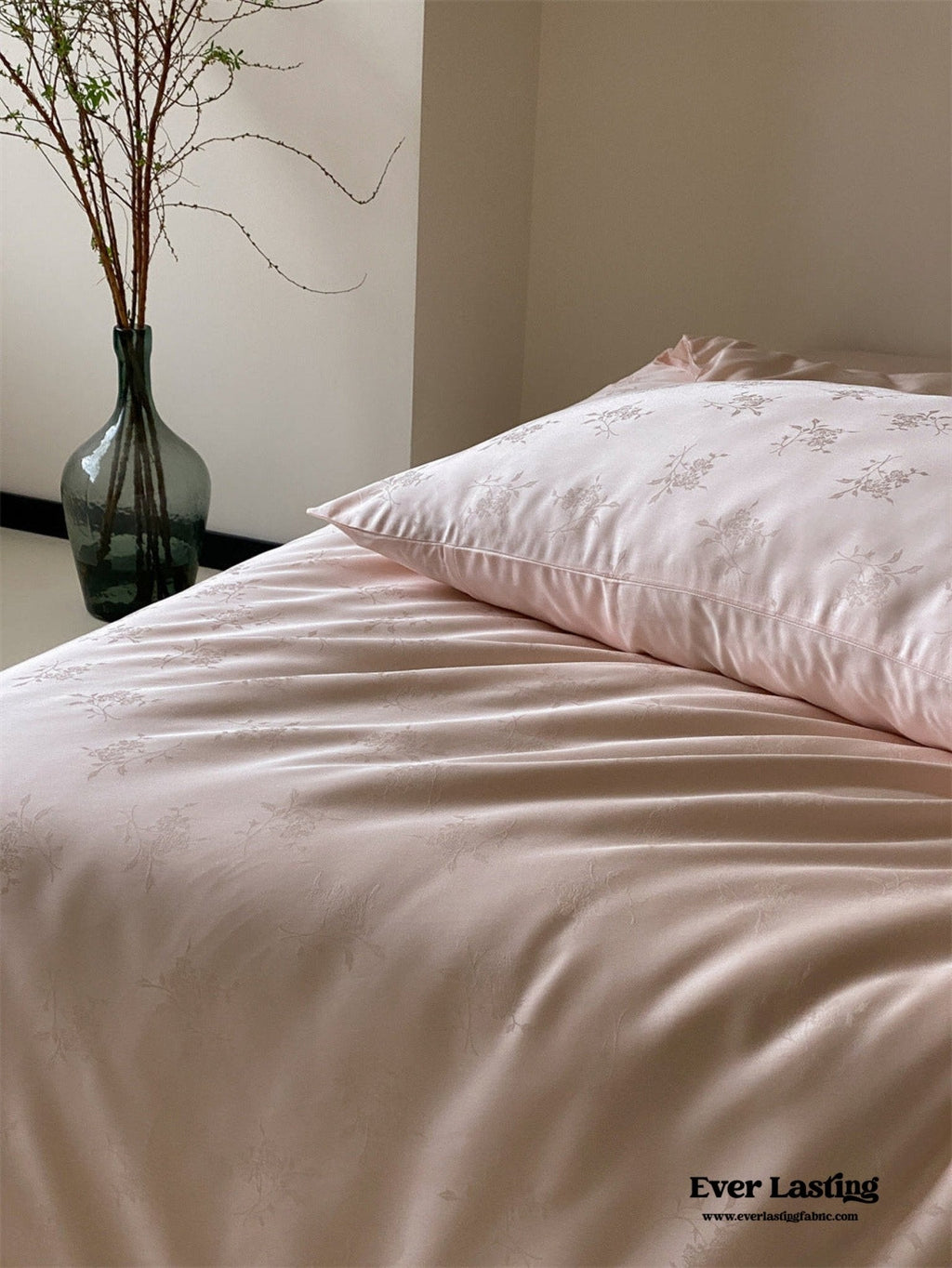 Grace Silky Floral Luxury Bedding Set / Cream