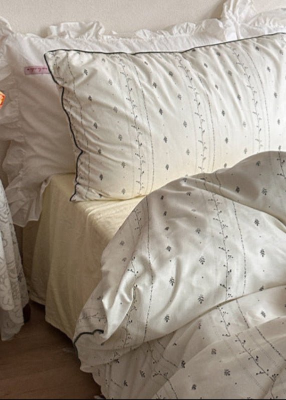 Hannah Vintage Floral Braids Cotton Bedding Set / White