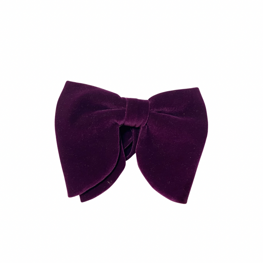Velvet bow tie