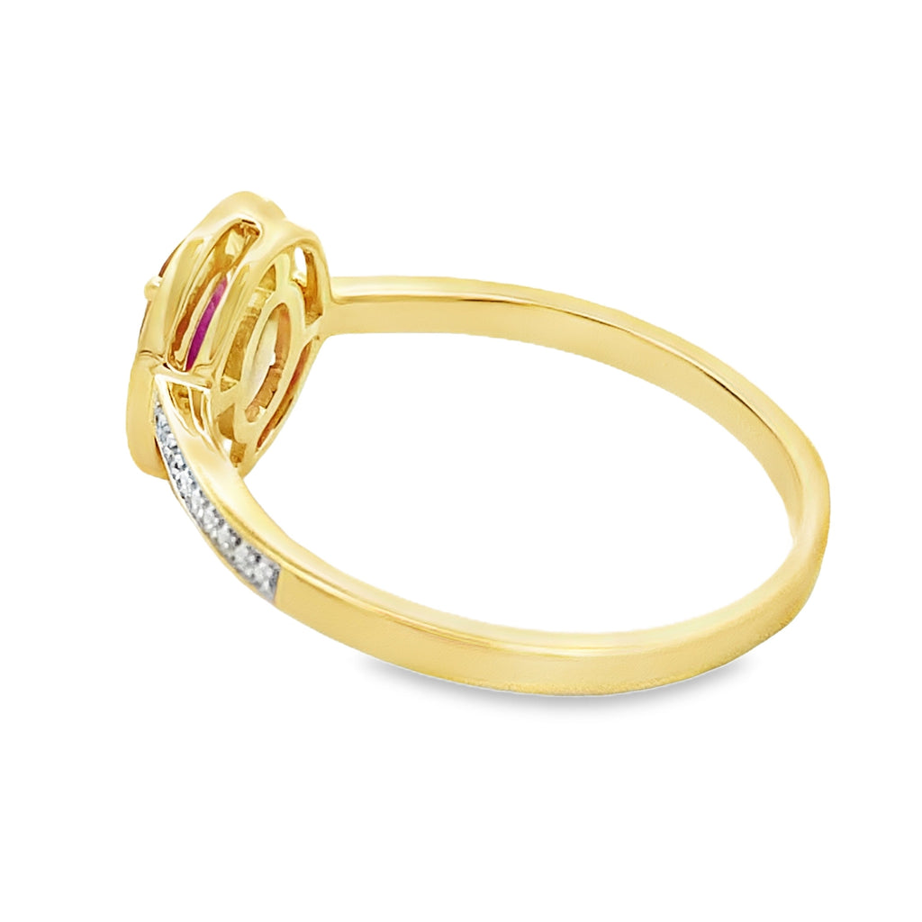.67ct Ruby Diamond Ring 10KT Yellow Gold