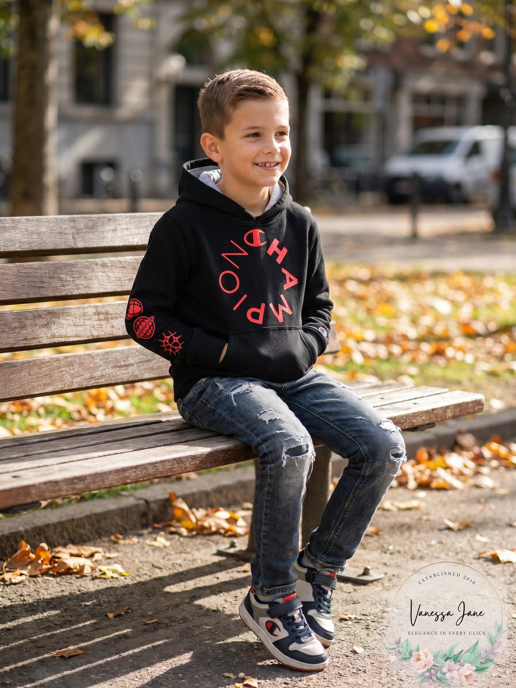 Champion Big Boys Circle Crest Fleece Hoodie, Size Medium