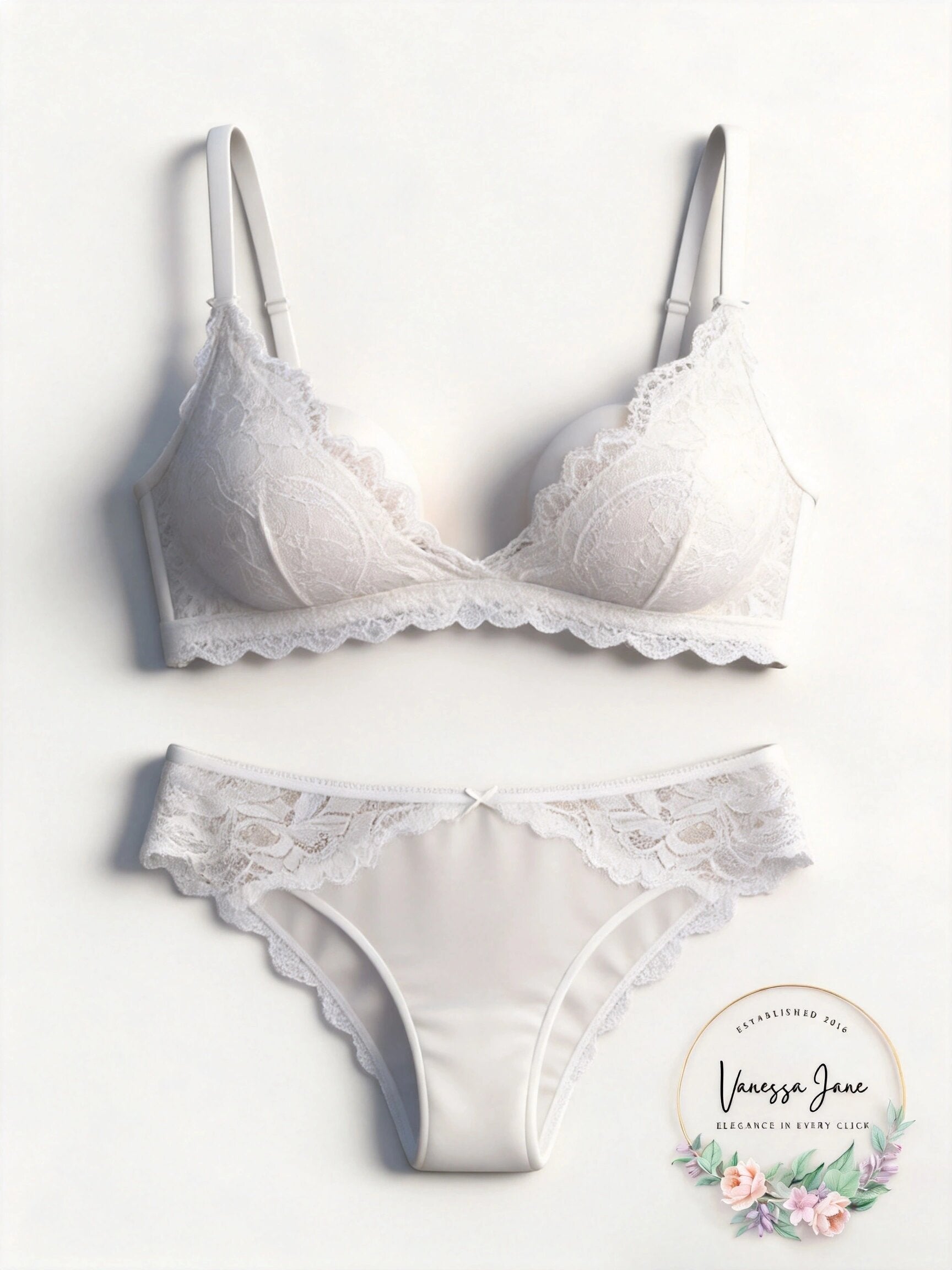 Monique Lhuillier X  Hanky Panky Intimates Beige Scalloped Trim Bralette Bra M