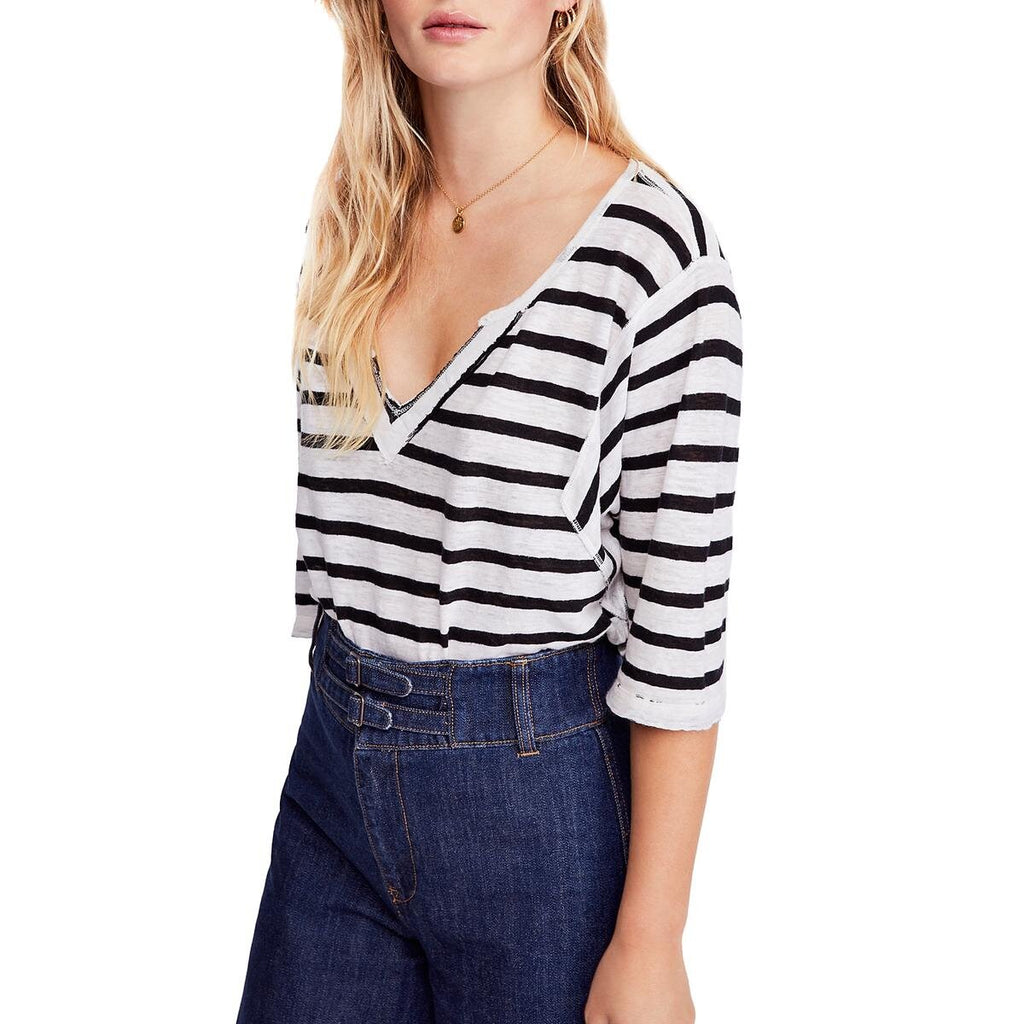 We the Free Womens Head in the Clouds Striped V Neck T-Shirt, Size Large